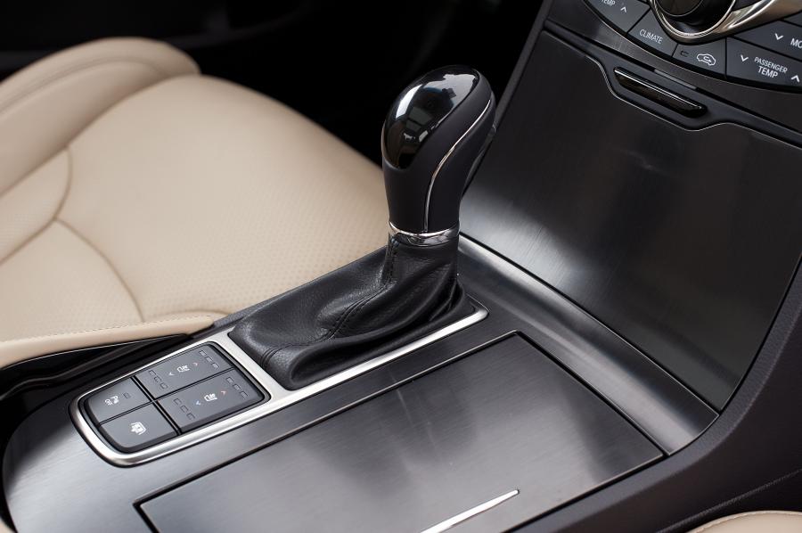  Hyundai Azera 2012 года  (фото 46 из 103)